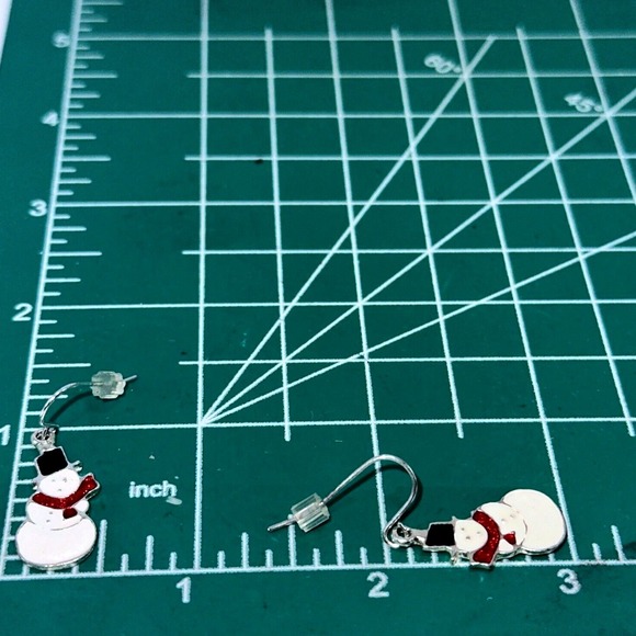 Snowman Earrings Holiday Christmas Winter‎ Dangle Drop Earrings NWT - Picture 2 of 8